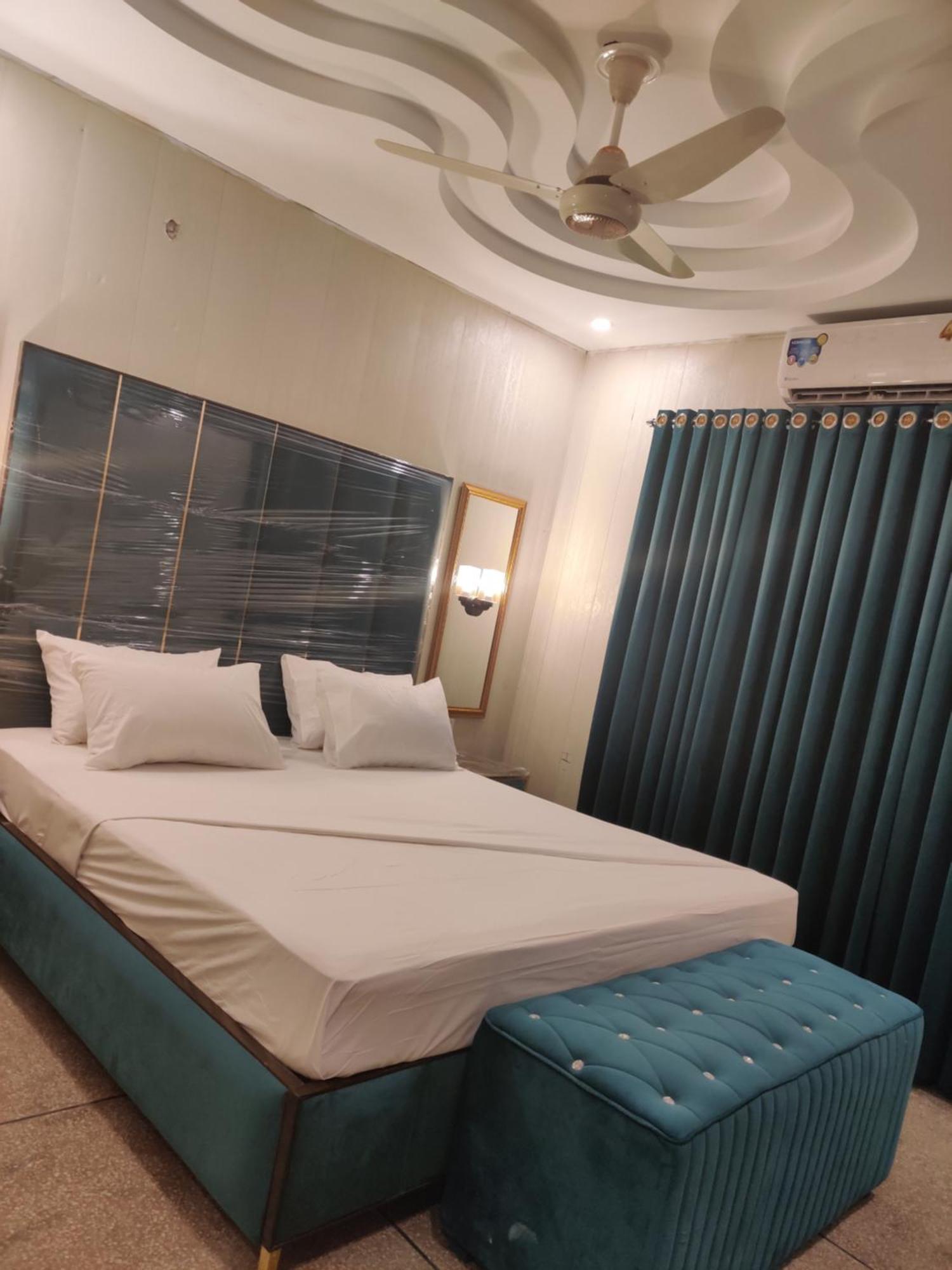 Hotel Swiss Pearl Lahore Ngoại thất bức ảnh